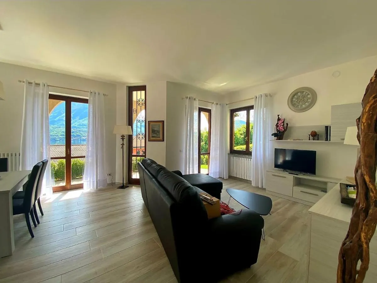 Le Grigne Guesthouse - The Garden Oliveto Lario Апартаменты