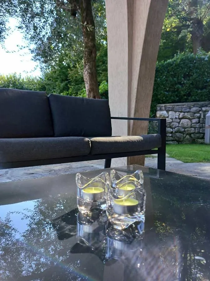 Le Grigne Guesthouse - The Garden Oliveto Lario